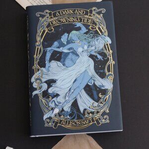 A Dark and Drowning Tide (Illumicrate Special Edition)